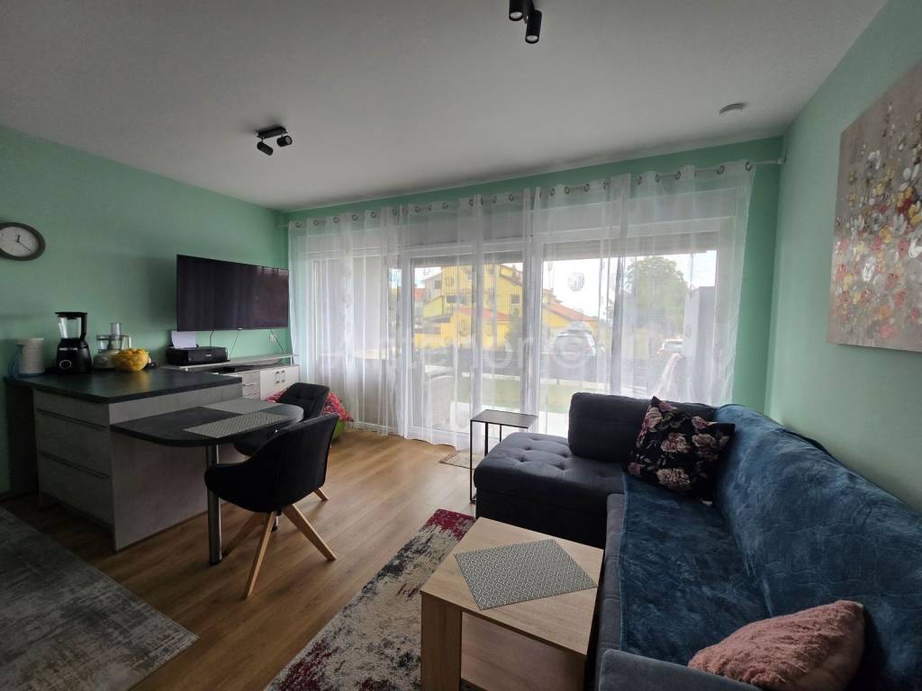 Apartman na moru, Prodaja, Vrsi, Zukve