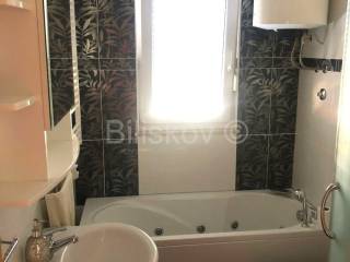 Stan u zgradi, Najam, Split, Split