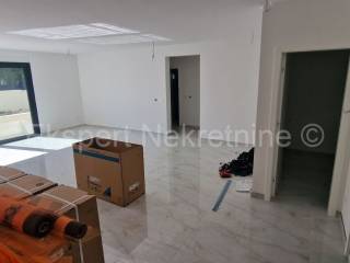 Stan u novogradnji, Prodaja, Okrug, Okrug Gornji