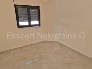 Stan u novogradnji, Prodaja, Okrug, Okrug Gornji