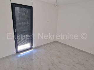 Stan u novogradnji, Prodaja, Okrug, Okrug Gornji