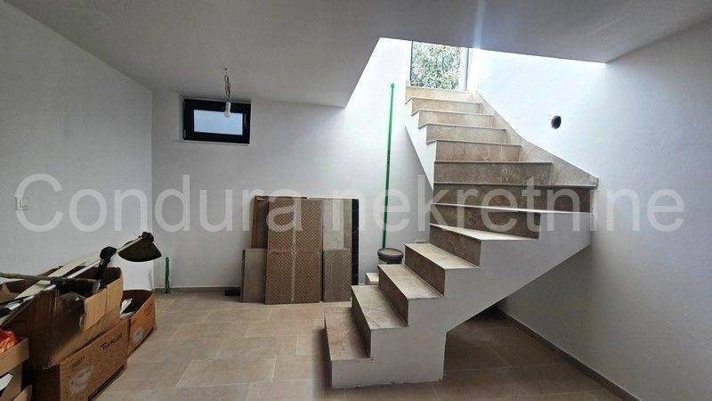 Stan u urbanoj vili, Prodaja, Nin, Zaton