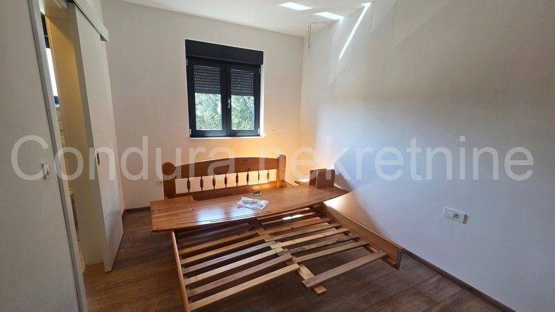 Stan u urbanoj vili, Prodaja, Nin, Zaton