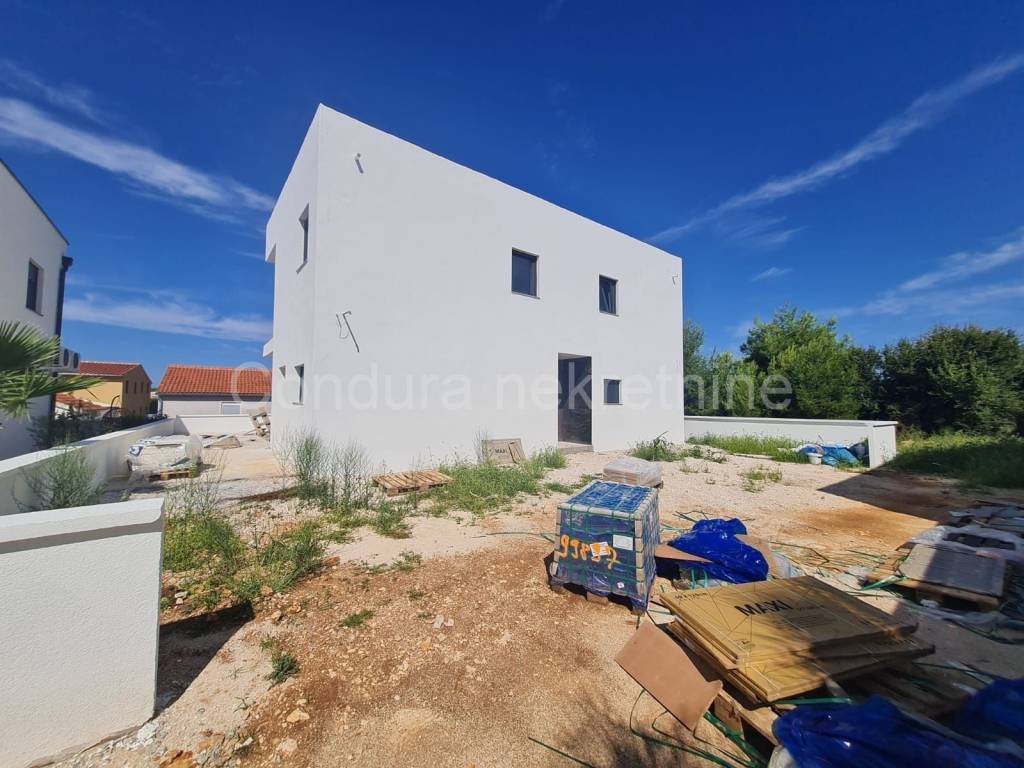 Vila, Prodaja, Vir, Vir