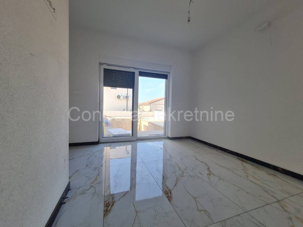 Vila, Prodaja, Vir, Vir