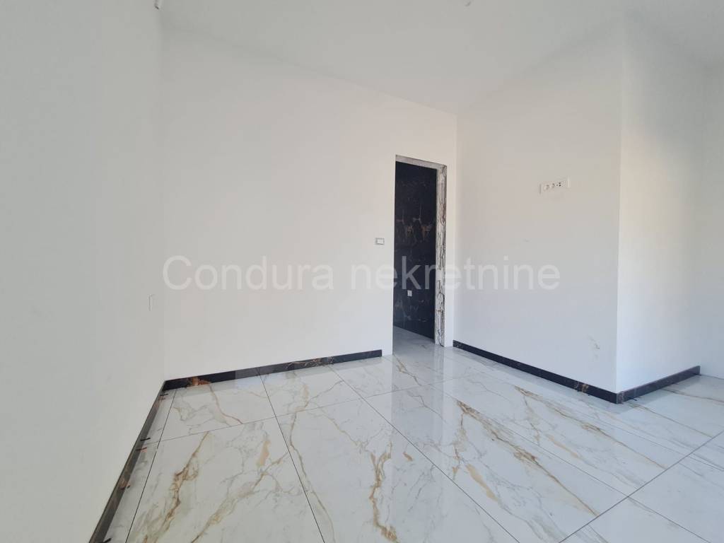 Vila, Prodaja, Vir, Vir