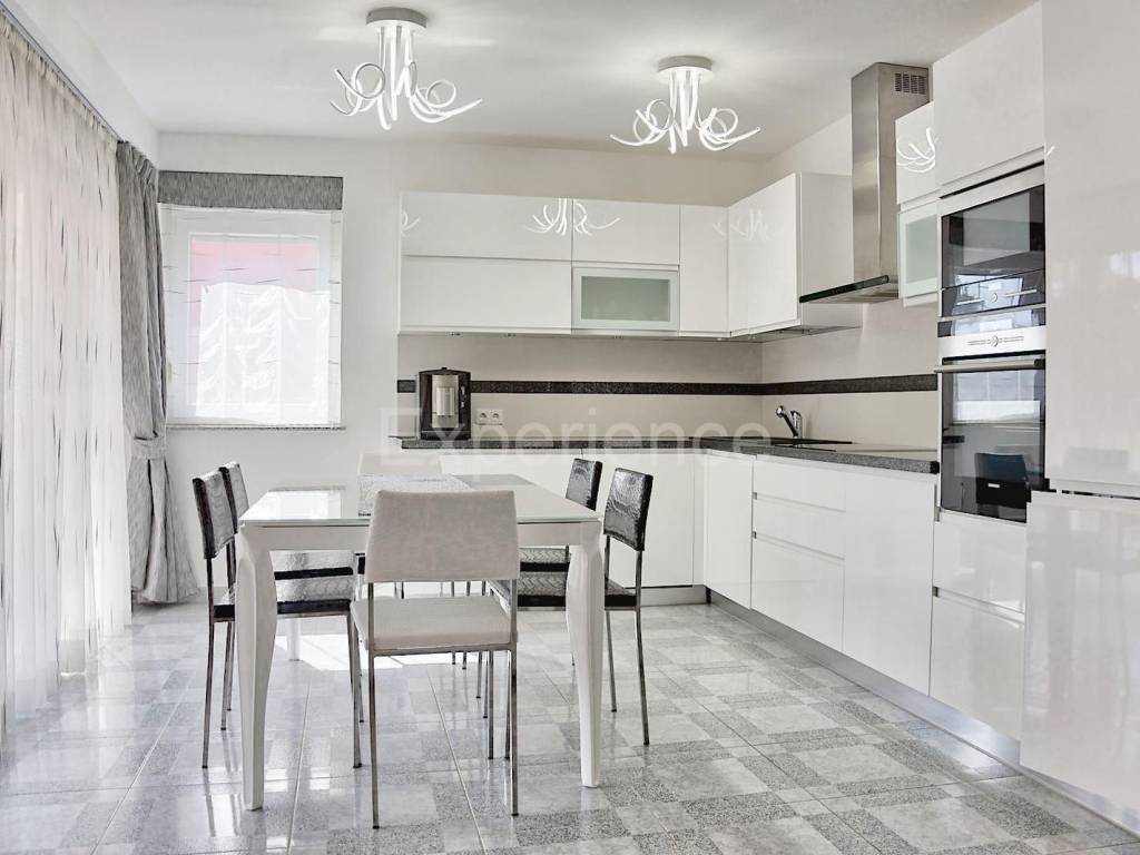 Stan u zgradi, Prodaja, Poreč, Poreč