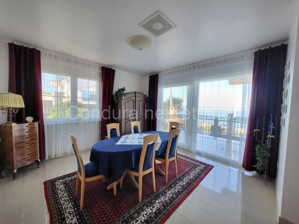 Luksuzna vila, Prodaja, Vrsi, Zukve