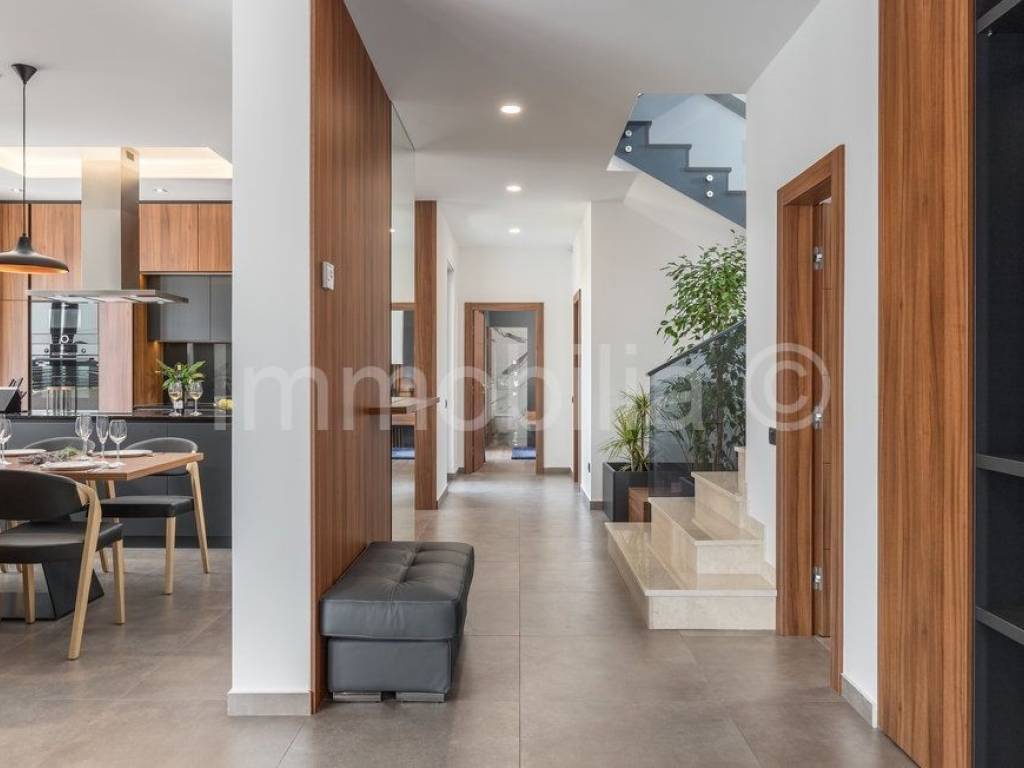 Vila, Prodaja, Fažana, Fažana