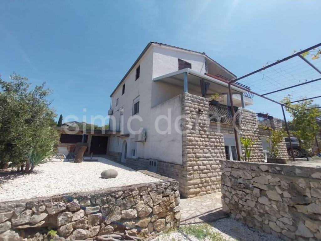 Apartmanska kuća, Prodaja, Marina, Sevid