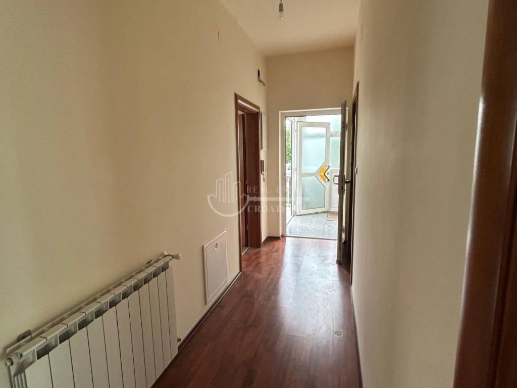 Stan u višeetažnoj kući, Prodaja, Zagreb, Sesvete