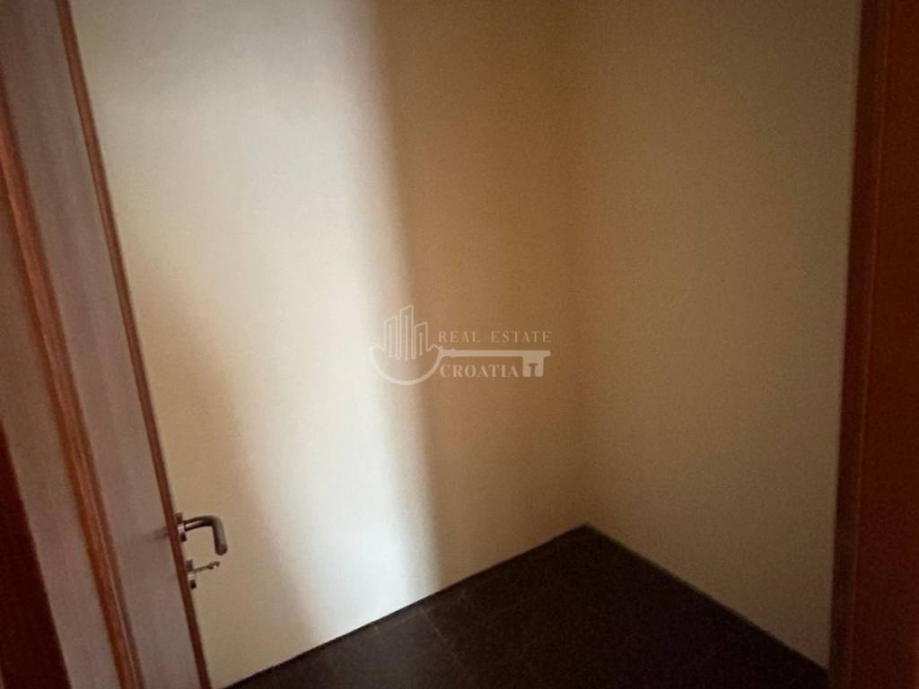 Stan u višeetažnoj kući, Prodaja, Zagreb, Sesvete