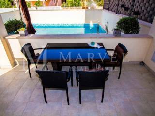 Apartman s okućnicom, Prodaja, Dobrinj, Šilo