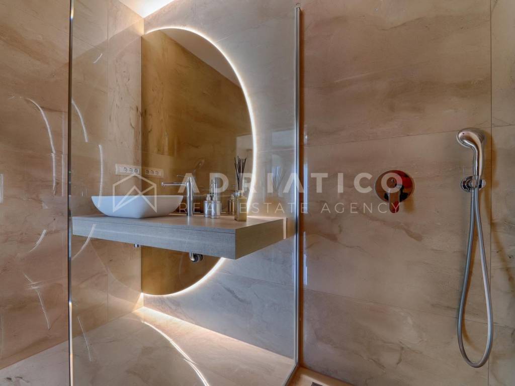 Stan u zgradi, Prodaja, Rovinj, Rovinj