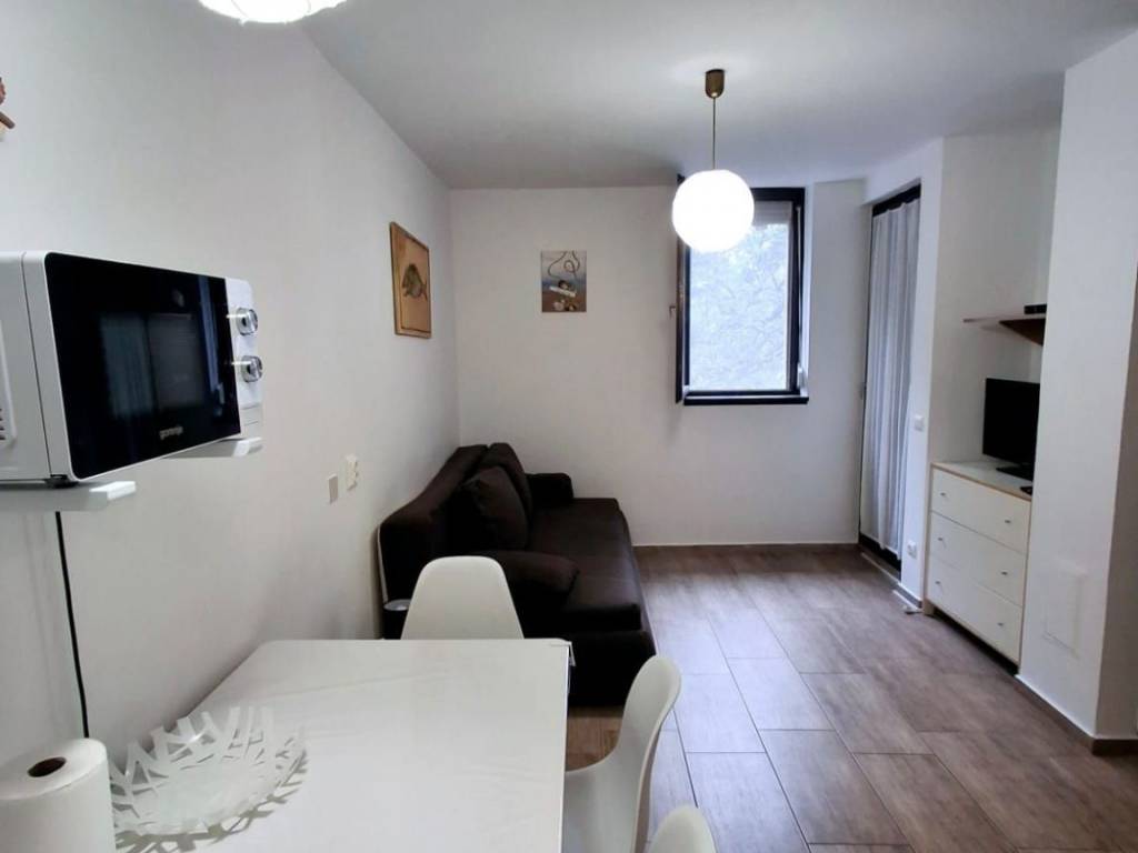 Stan u starijoj zgradi, Prodaja, Poreč, Červar-Porat