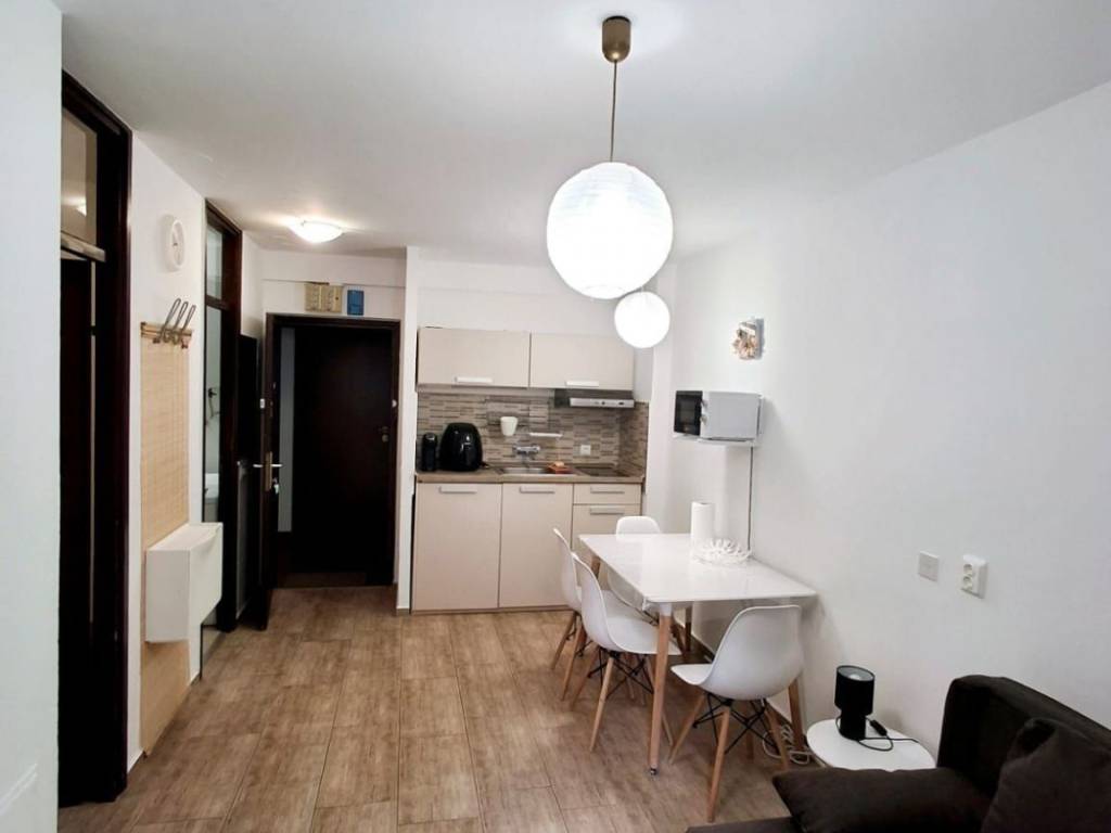 Stan u starijoj zgradi, Prodaja, Poreč, Červar-Porat