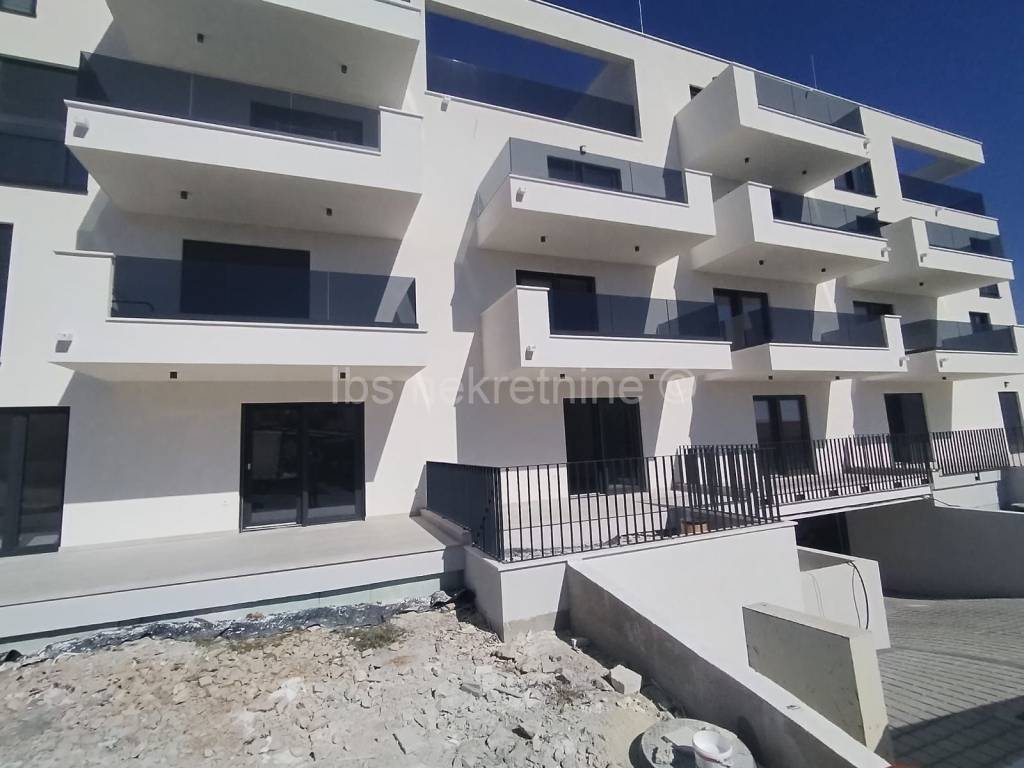 Stan u novogradnji, Prodaja, Okrug, Okrug Gornji