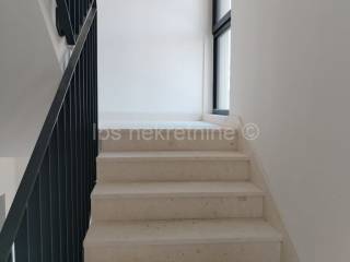 Stan u novogradnji, Prodaja, Okrug, Okrug Gornji