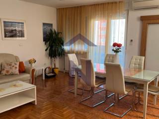 Stan u zgradi, Najam, Zadar, Zadar