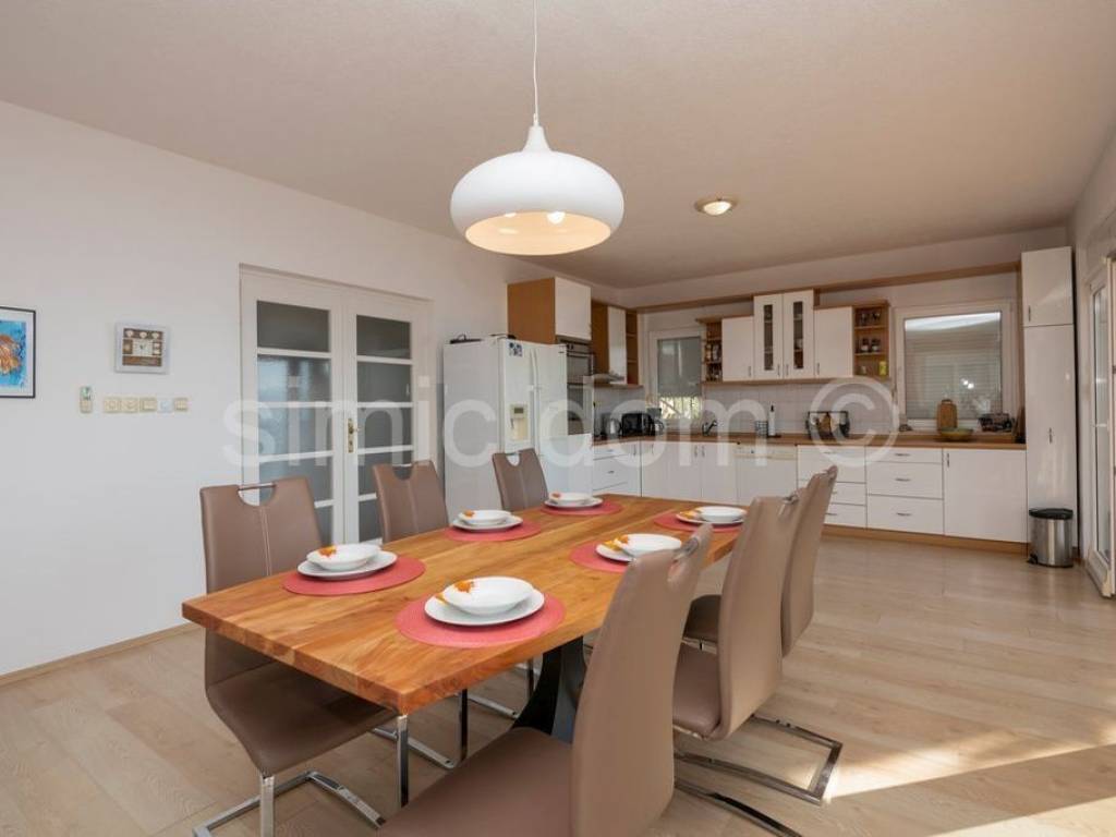 Apartmanska kuća, Prodaja, Gradac, Podaca