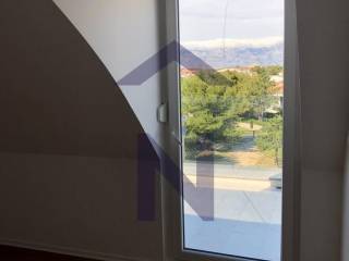 Stan u zgradi, Prodaja, Povljana, Povljana