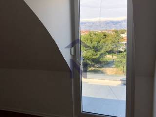 Stan u zgradi, Prodaja, Povljana, Povljana