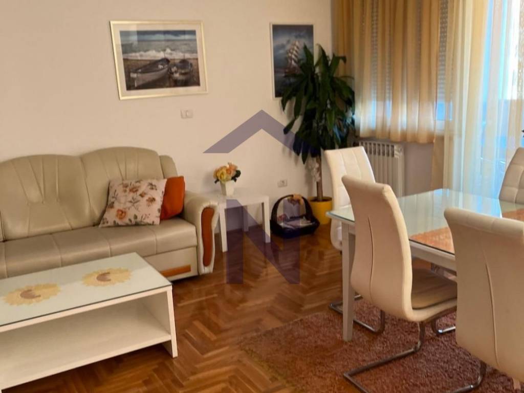 Stan u zgradi, Najam, Zadar, Zadar