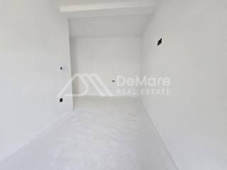 Apartman na moru, Prodaja, Privlaka, Privlaka