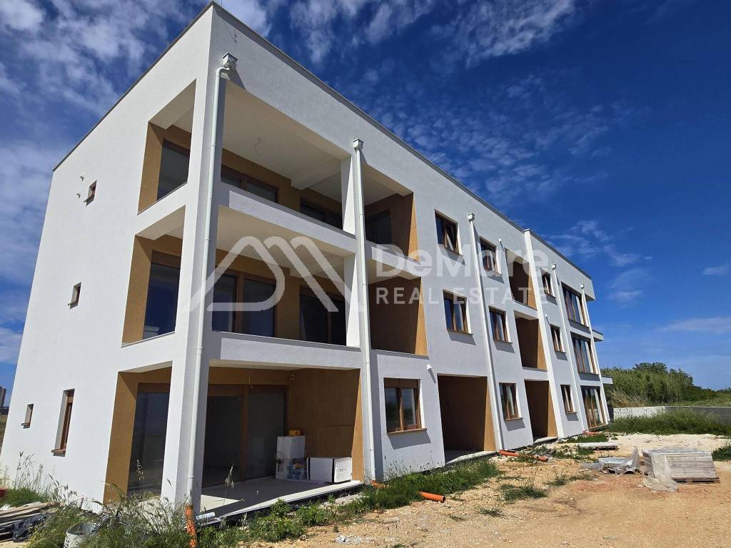 Apartman na moru, Prodaja, Nin, Nin