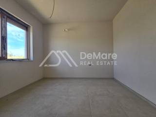 Apartman na moru, Prodaja, Nin, Nin