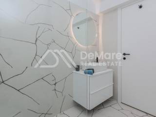 Kuca u nizu, Prodaja, Nin, Zaton