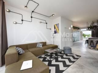 Vila, Prodaja, Nin, Zerava