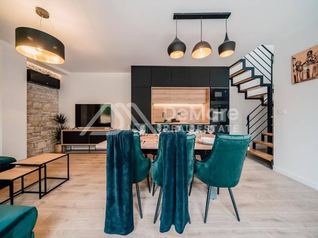 Kamena kuca, Prodaja, Privlaka, Privlaka