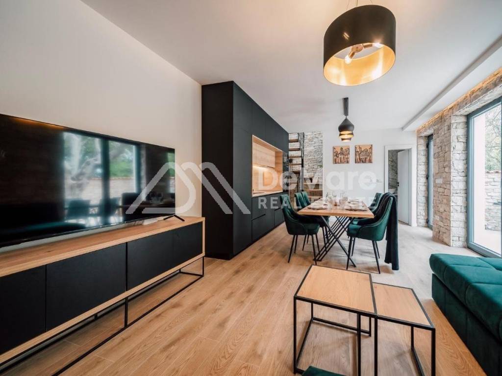 Kamena kuca, Prodaja, Privlaka, Privlaka