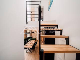 Kamena kuca, Prodaja, Privlaka, Privlaka