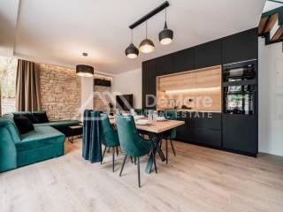 Kamena kuca, Prodaja, Privlaka, Privlaka