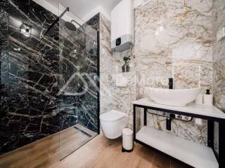 Kamena kuca, Prodaja, Privlaka, Privlaka