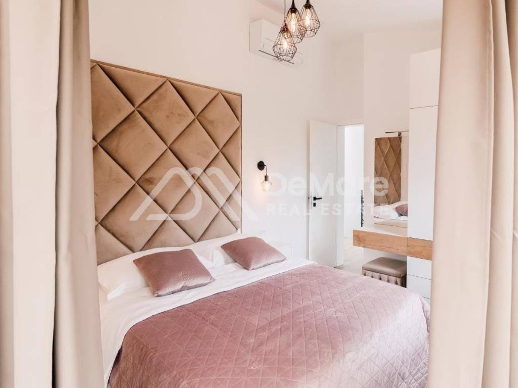 Kamena kuca, Prodaja, Privlaka, Privlaka