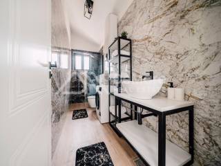 Kamena kuca, Prodaja, Privlaka, Privlaka