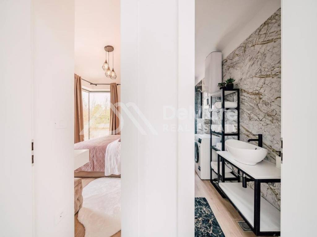 Kamena kuca, Prodaja, Privlaka, Privlaka