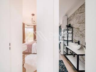 Kamena kuca, Prodaja, Privlaka, Privlaka