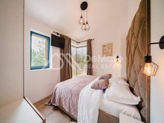 Kamena kuca, Prodaja, Privlaka, Privlaka