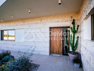 Luksuzna vila, Prodaja, Zemunik donji, Smokovic