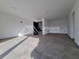 Apartman na moru, Prodaja, Privlaka, Privlaka