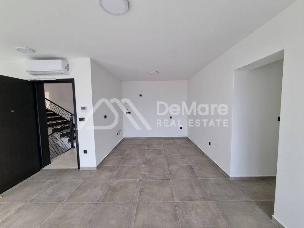 Apartman na moru, Prodaja, Privlaka, Privlaka