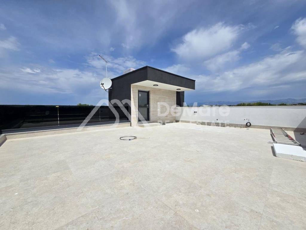 Apartman na moru, Prodaja, Privlaka, Privlaka