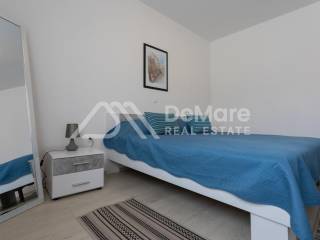 Apartman na moru, Prodaja, Nin, Zaton