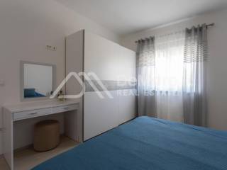 Apartman na moru, Prodaja, Nin, Zaton