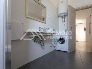 Apartman na moru, Prodaja, Nin, Zaton