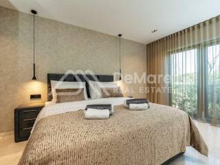 Vila, Prodaja, Privlaka, Privlaka